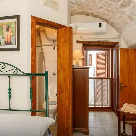 Piazzetta Barone Incalzi Apartment *