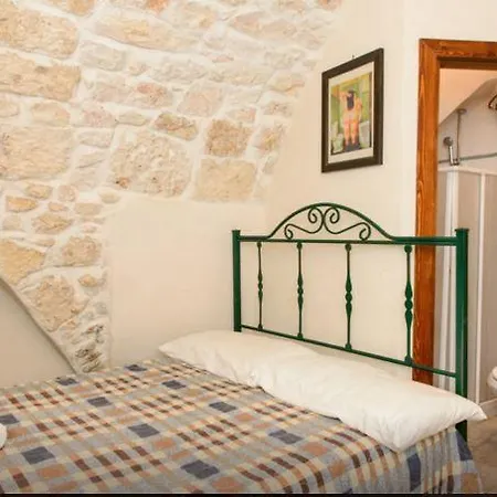 Piazzetta Barone Incalzi Apartment *